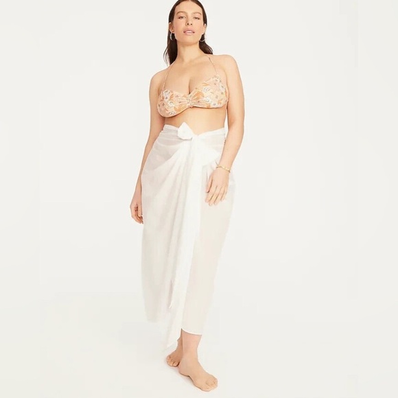 J. Crew White Convertible beach sarong in White - Picture 1 of 6